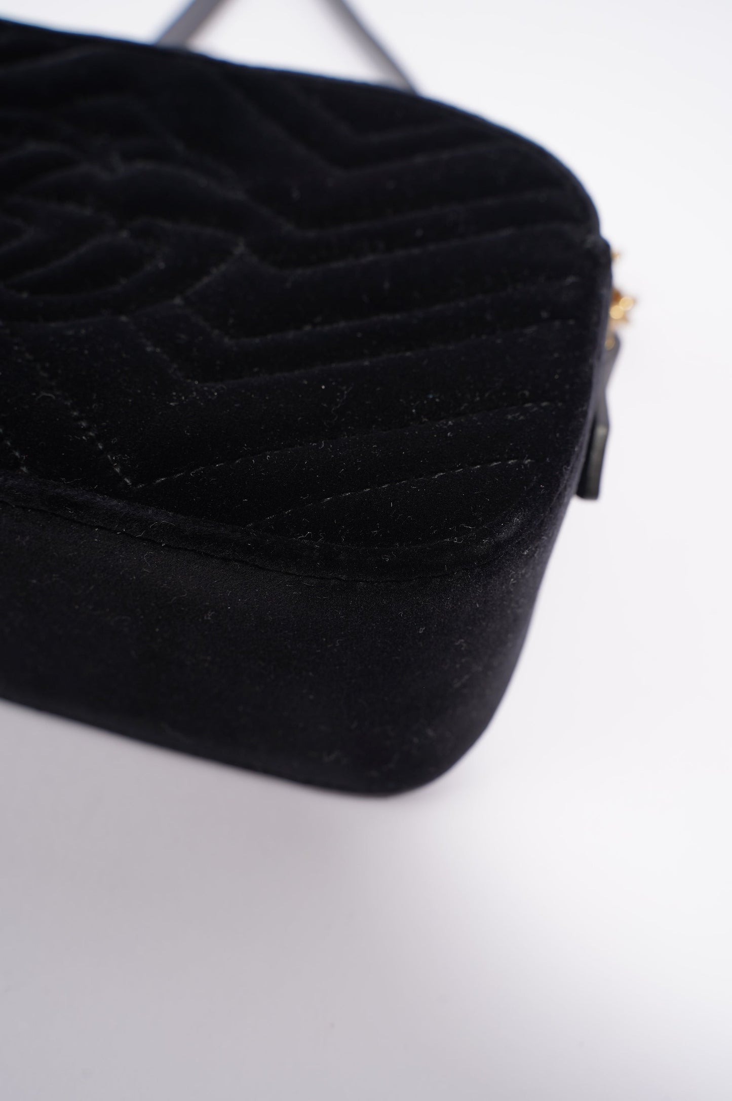 Gucci Womens GG Marmont Zip Bag Black Velvet Small