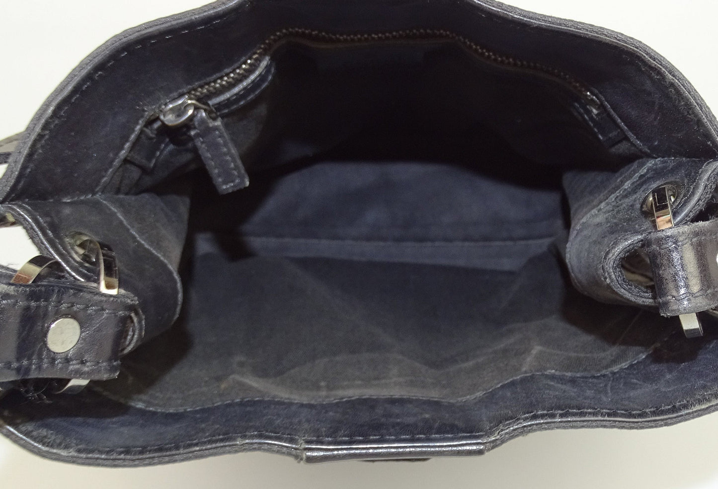 Gucci Vintage Black GG Short Strap Shoulder Bag