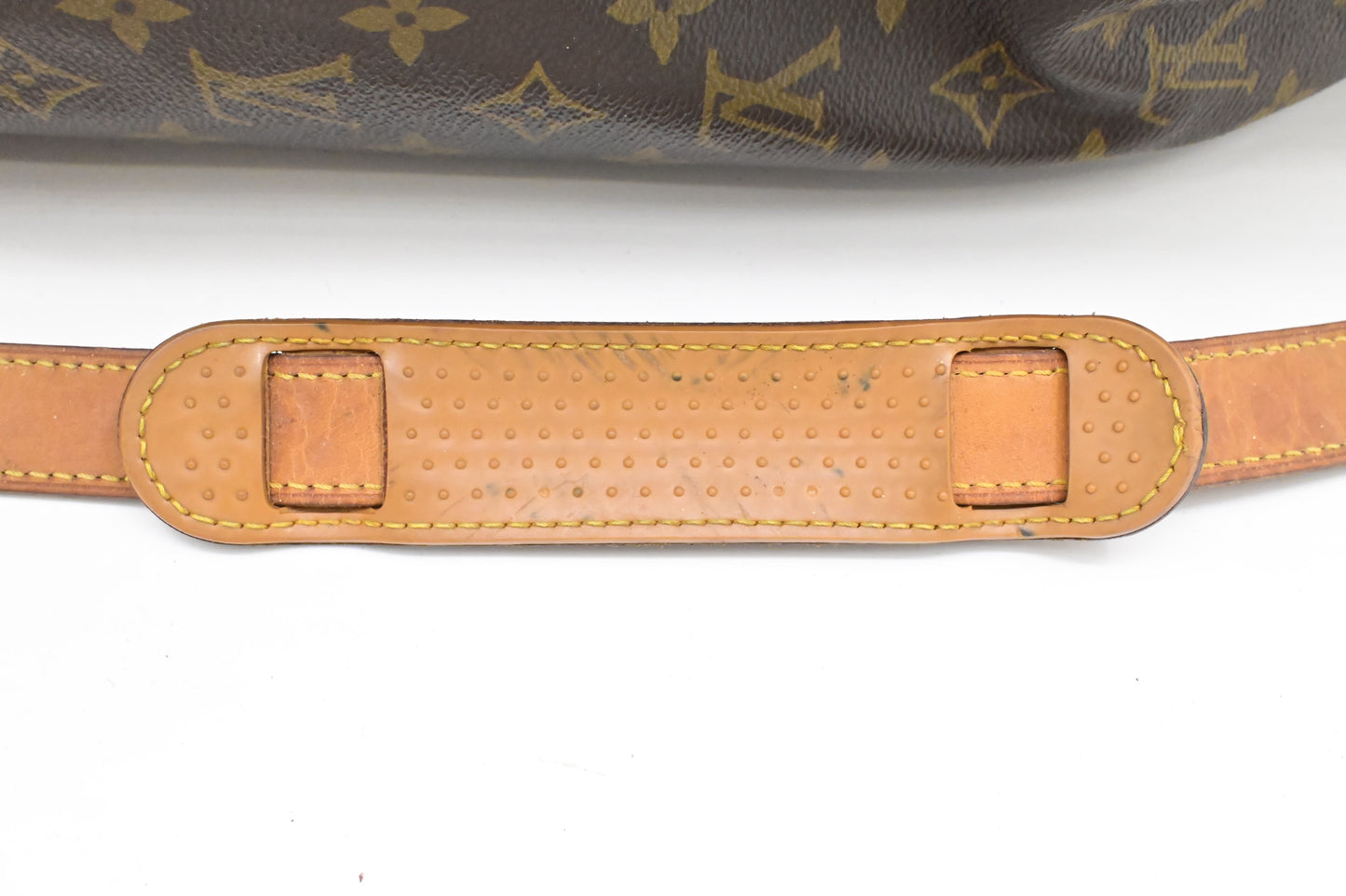 Louis Vuitton Saumur 43 in Monogram Canvas
