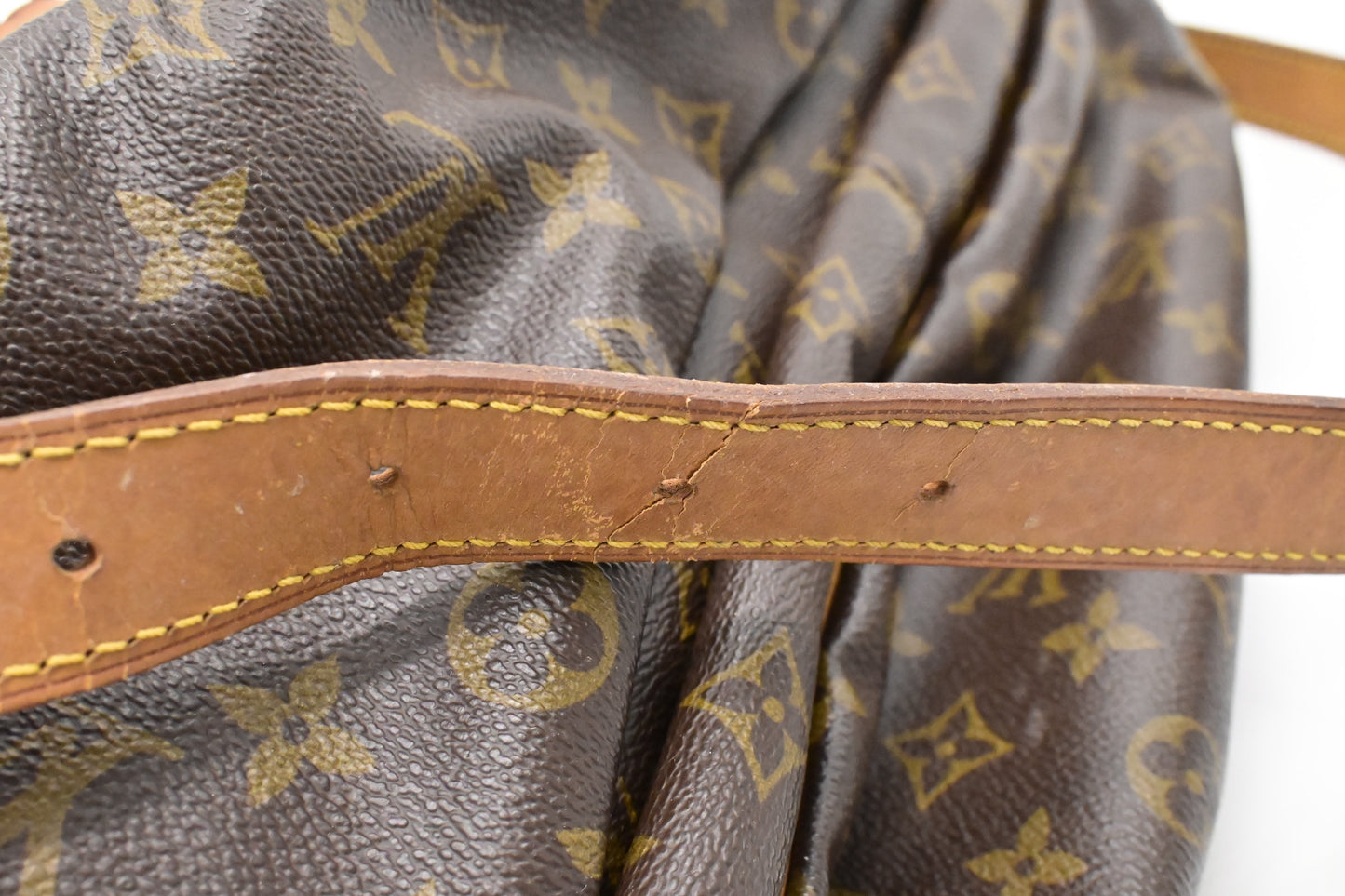 Louis Vuitton Saumur 43 in Monogram Canvas