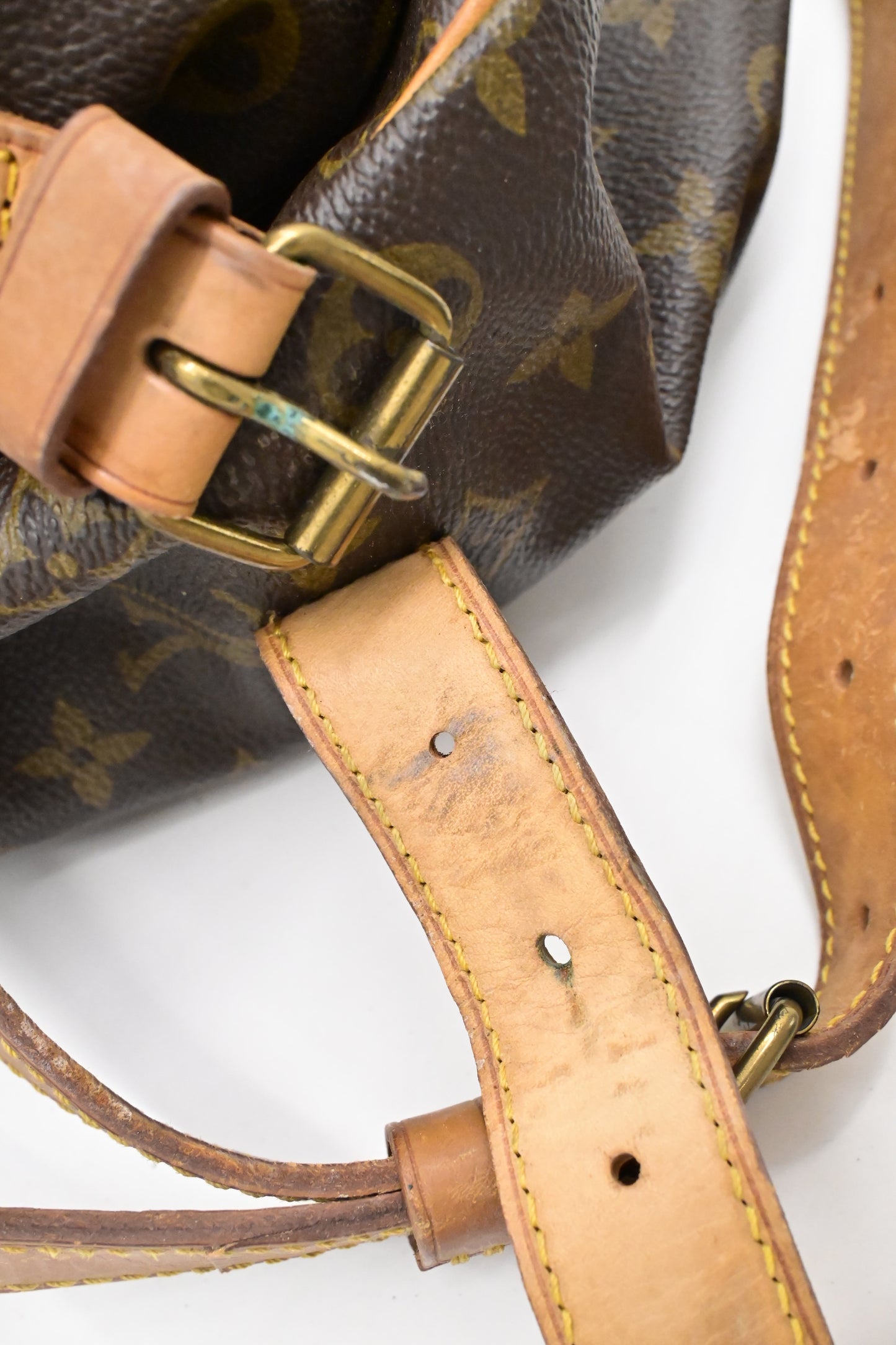 Louis Vuitton Saumur 43 in Monogram Canvas