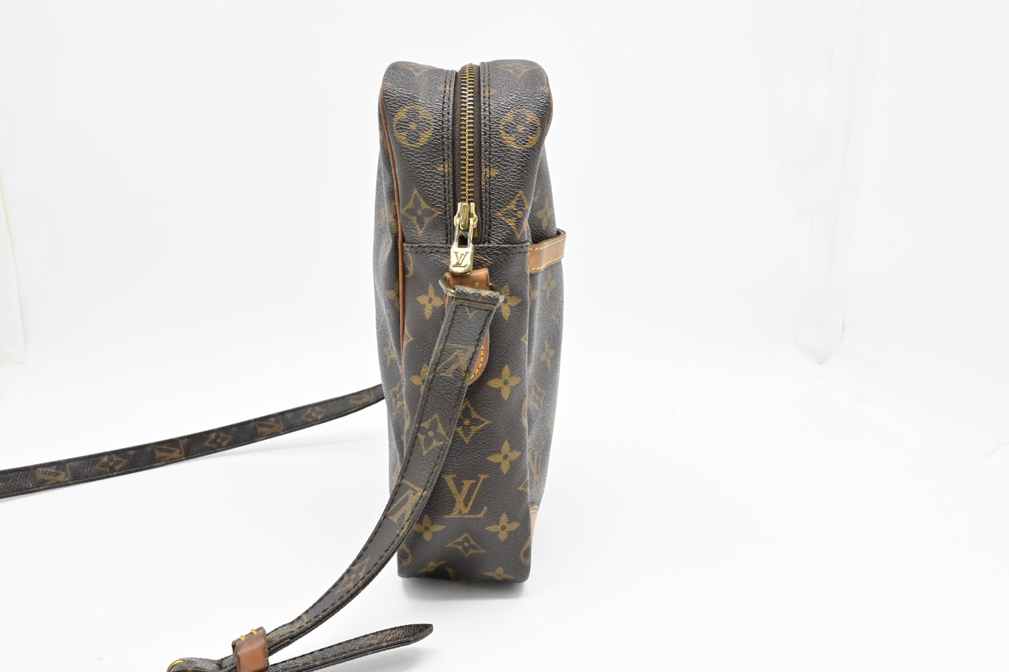 Louis Vuitton Danube MM in Monogram Canvas