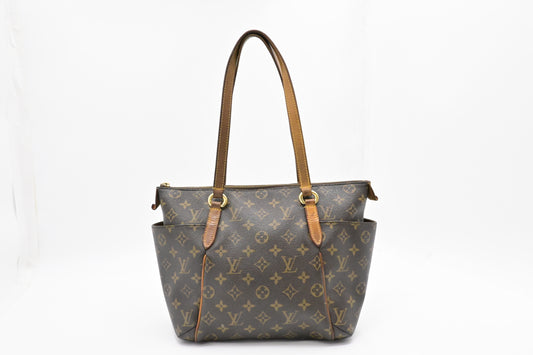 Louis Vuitton Totally PM in Monogram Canvas