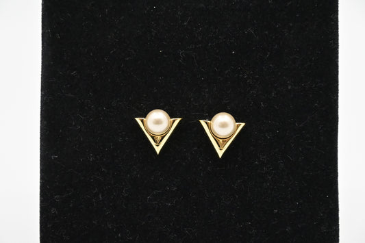 Louis Vuitton V for Vuitton Pearl And Metal Earrings