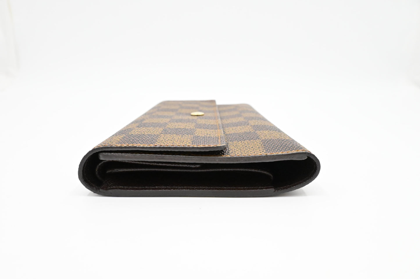 Louis Vuitton International Wallet in Damier Ebene Canvas