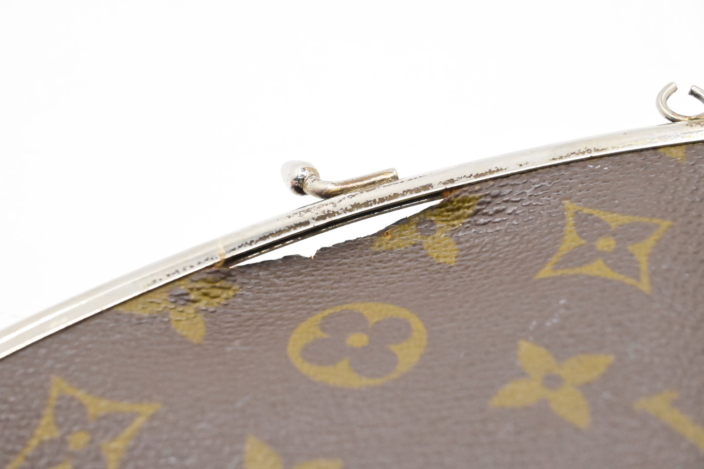 Louis Vuitton French Company Bucket Pouch in Monogram Canvas