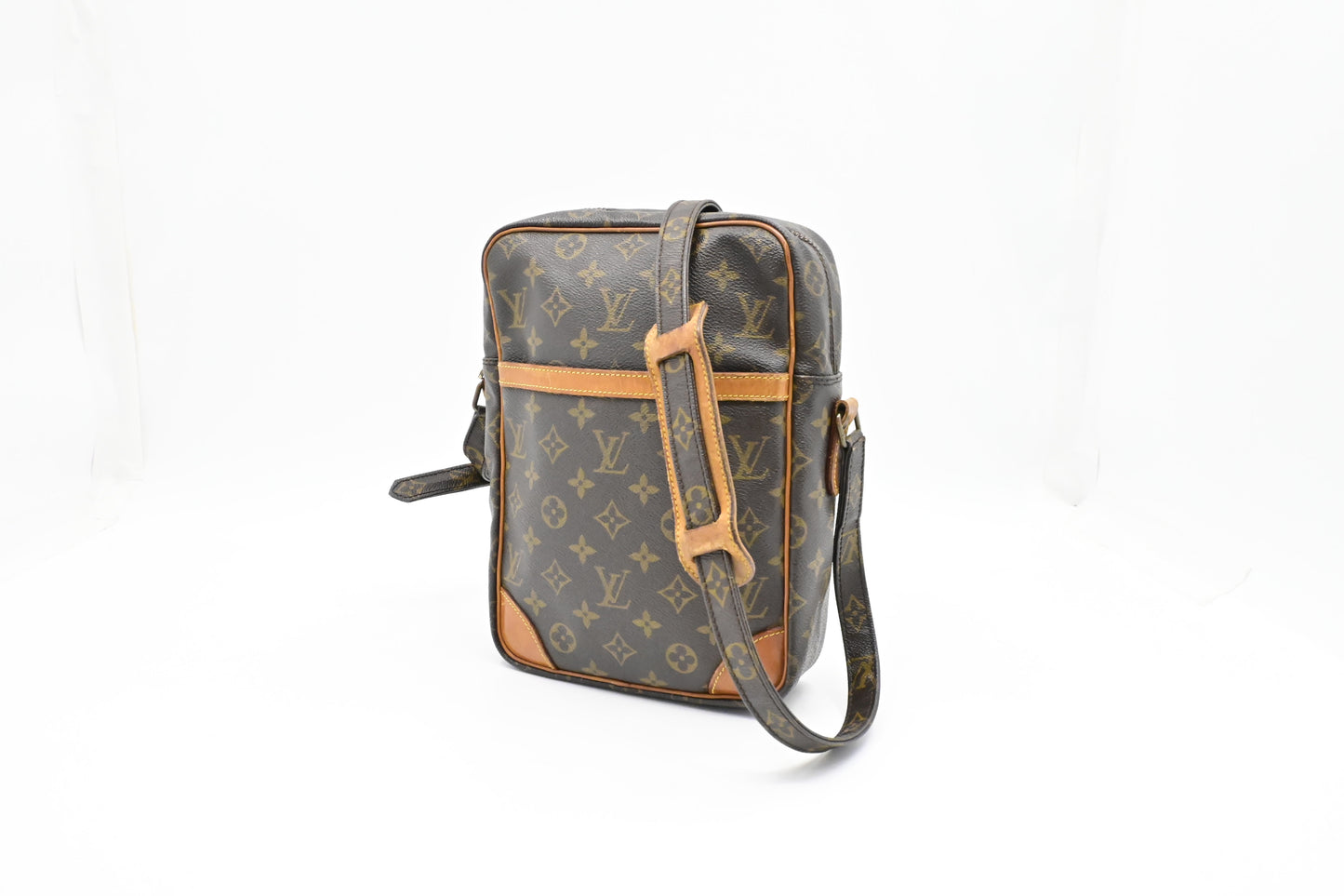 Louis Vuitton Danube GM in Monogram Canvas
