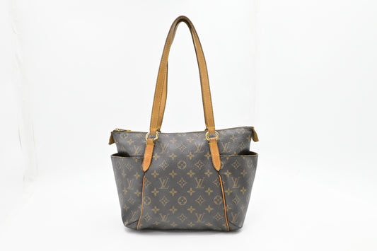 Louis Vuitton Totally PM in Monogram Canvas