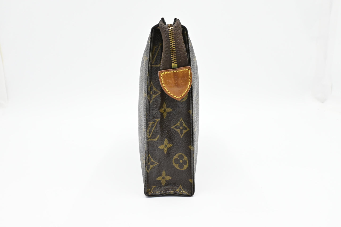 Louis Vuitton Toiletry 26 in Monogram Canvas