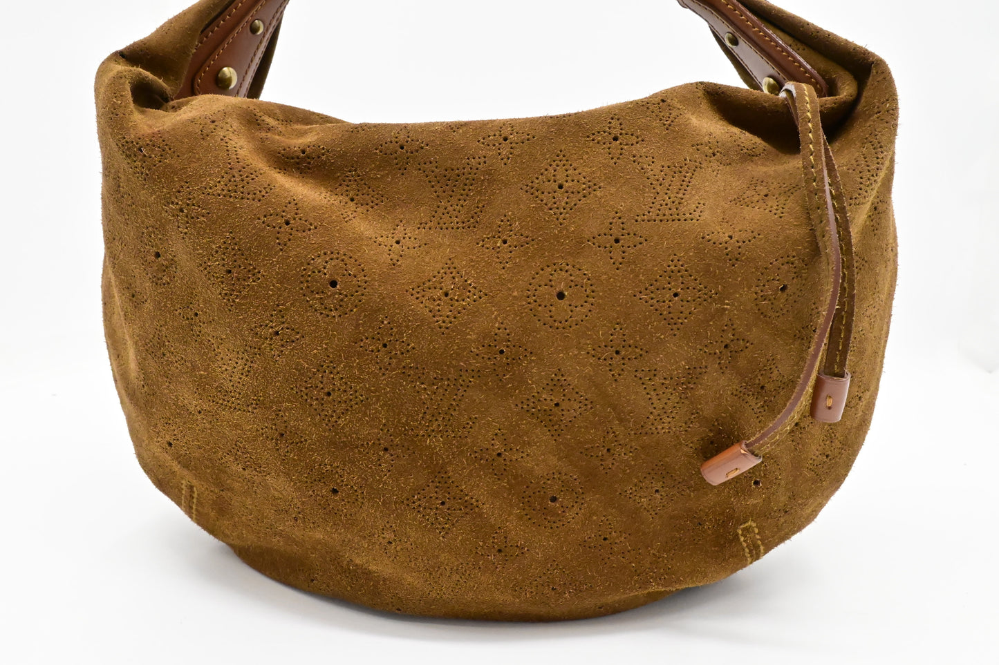 Louis Vuitton Onata GM in Brown Mahina Leather