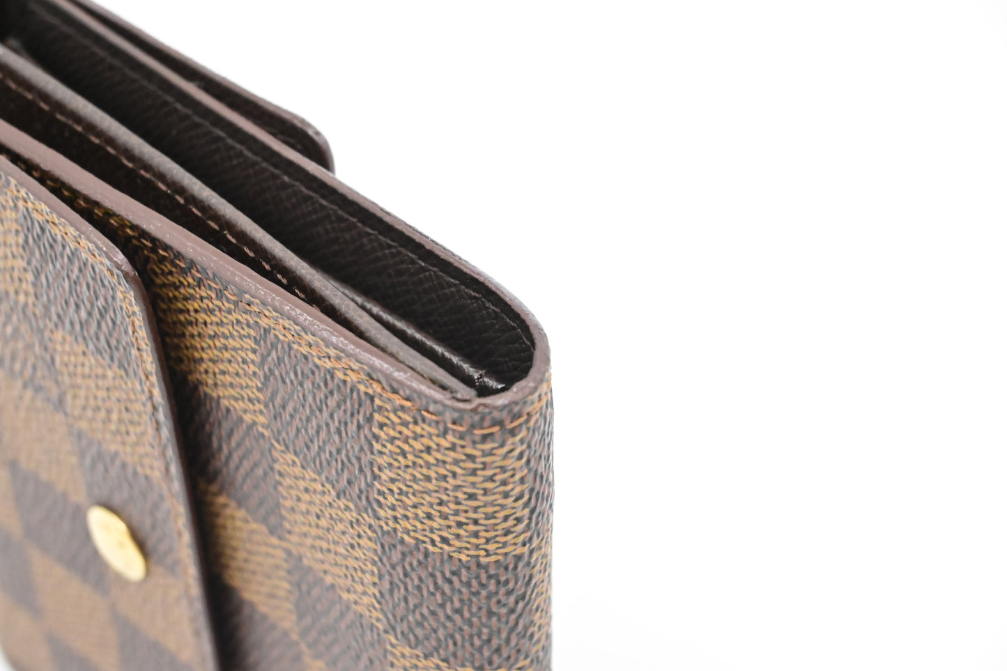 Louis Vuitton Elise Wallet in Damier Ebene Canvas