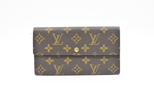 Louis Vuitton Sarah Wallet in Monogram Canvas