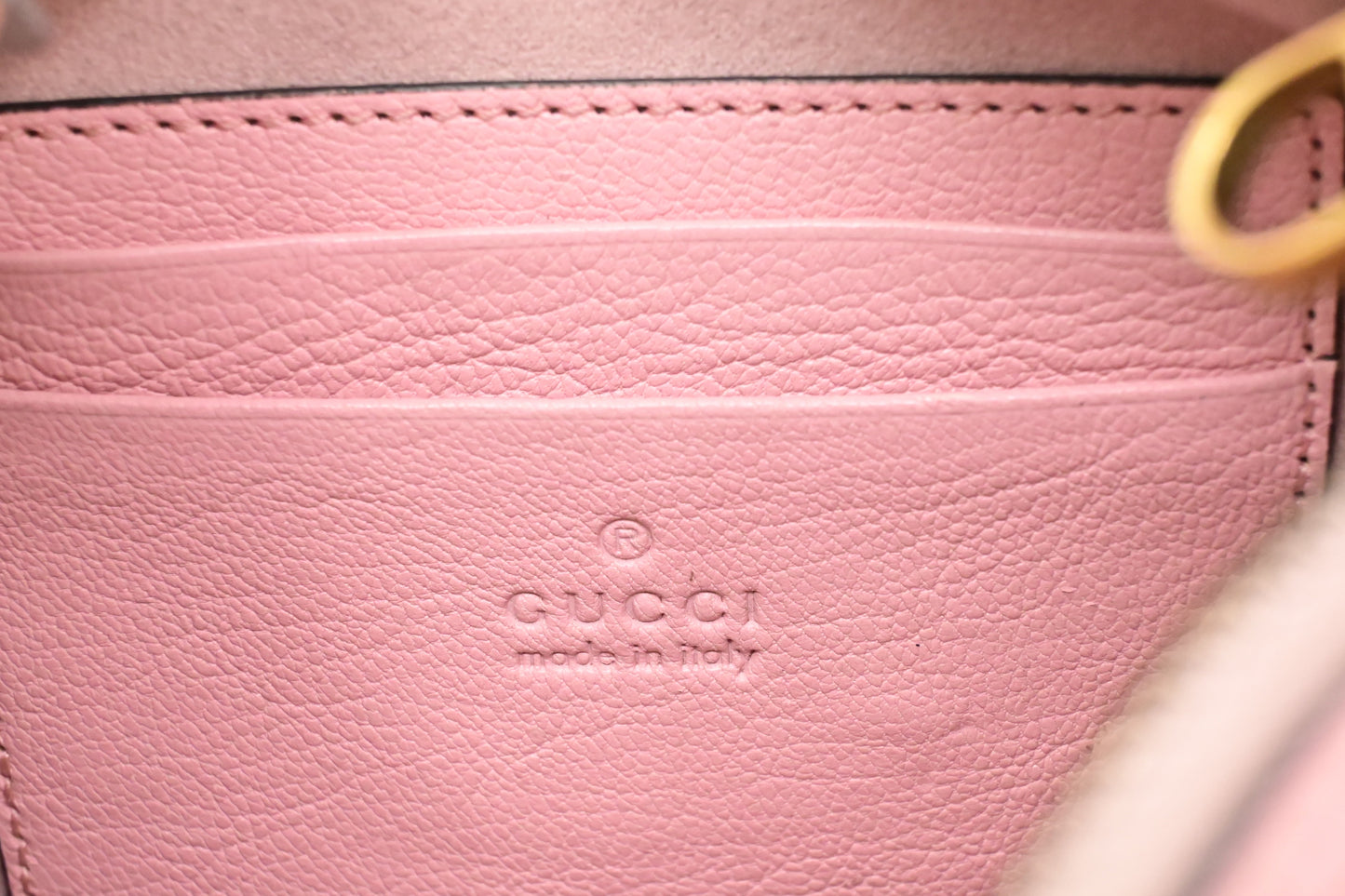 Gucci Aphrodite Shoulder Bag in Pink Leather