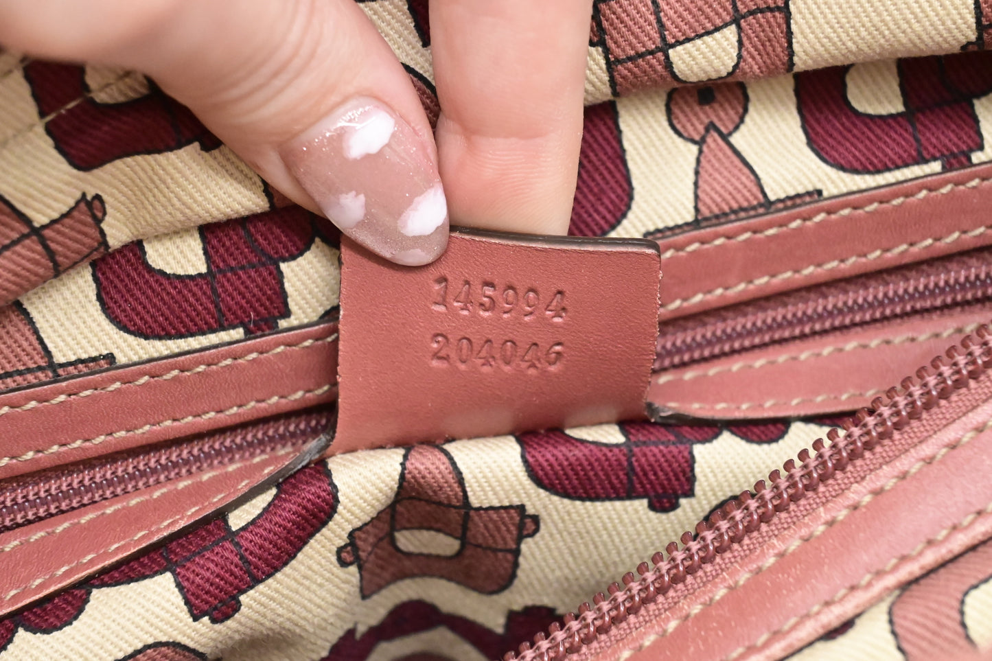 Gucci Hand Tote in Pink Guccissima Leather