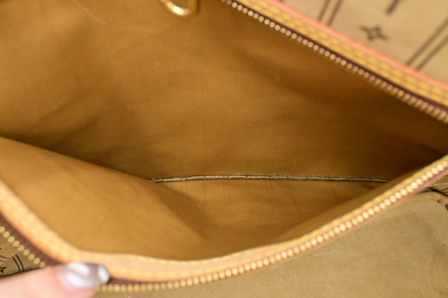 Louis Vuitton Neverfull GM in Monogram Canvas