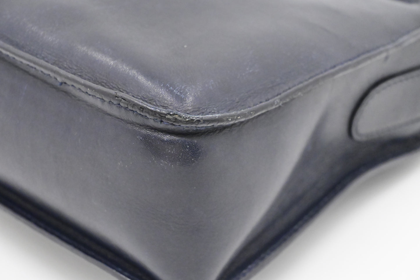 Gucci Crossbody Bag in Dark Navy Blue Leather