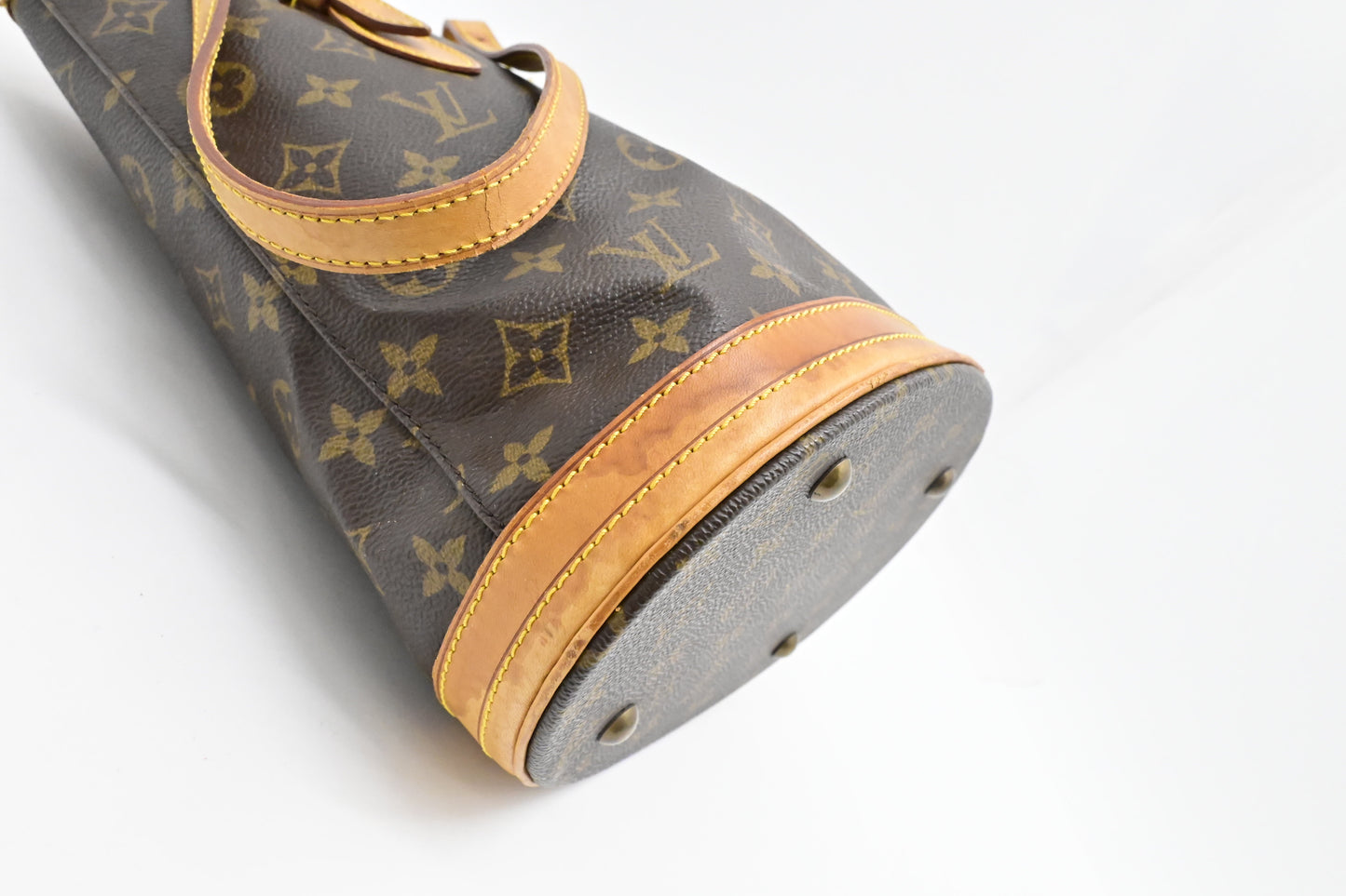Louis Vuitton Bucket PM in Monogram Canvas