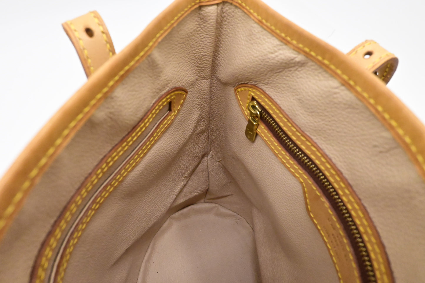 Louis Vuitton Bucket PM in Monogram Canvas