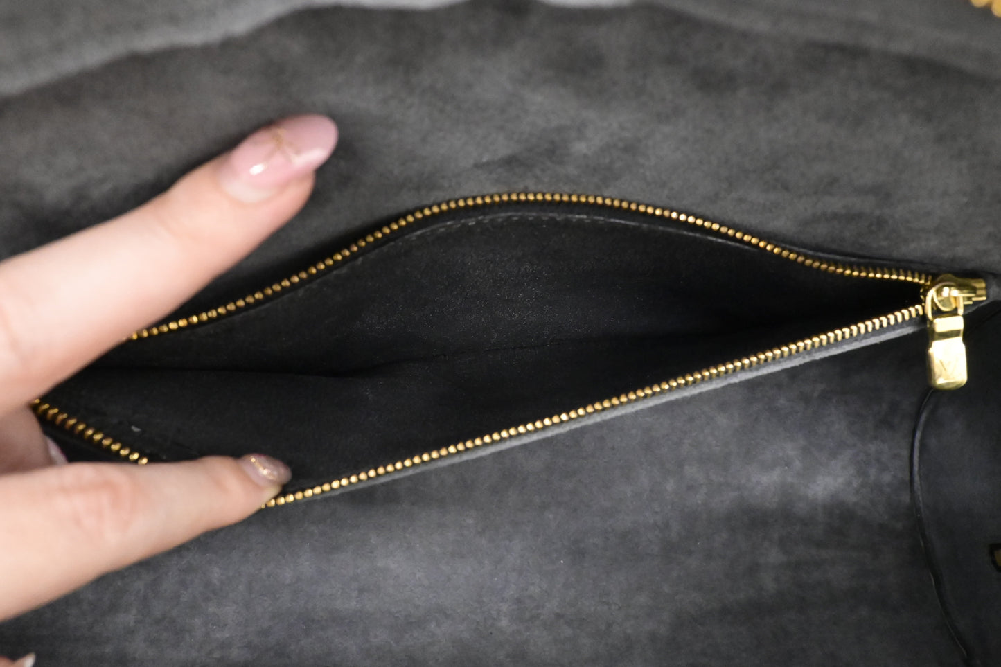 Louis Vuitton Solferino GM in Black Epi Leather