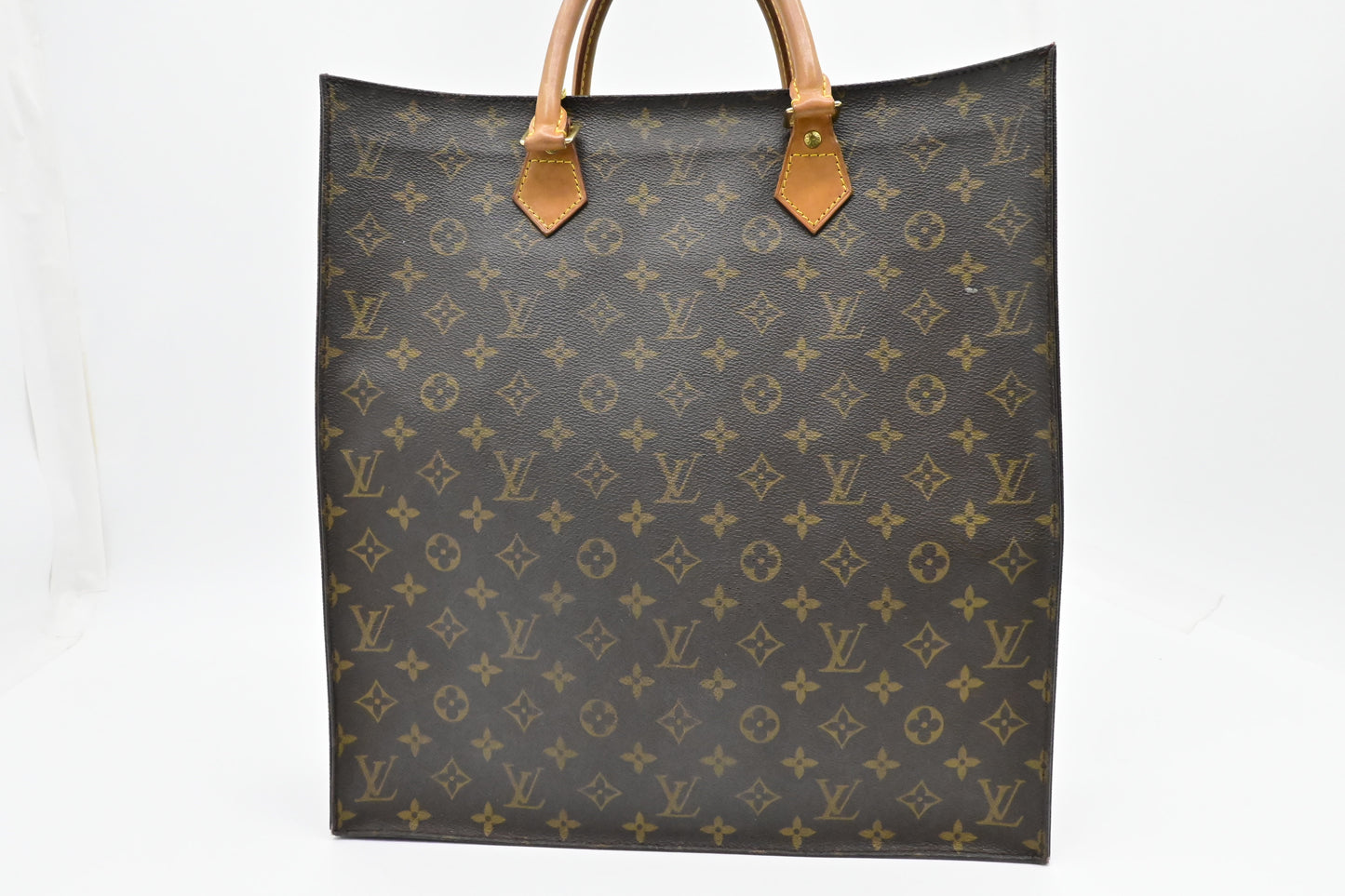Louis Vuitton Sac Plat in Monogram Canvas