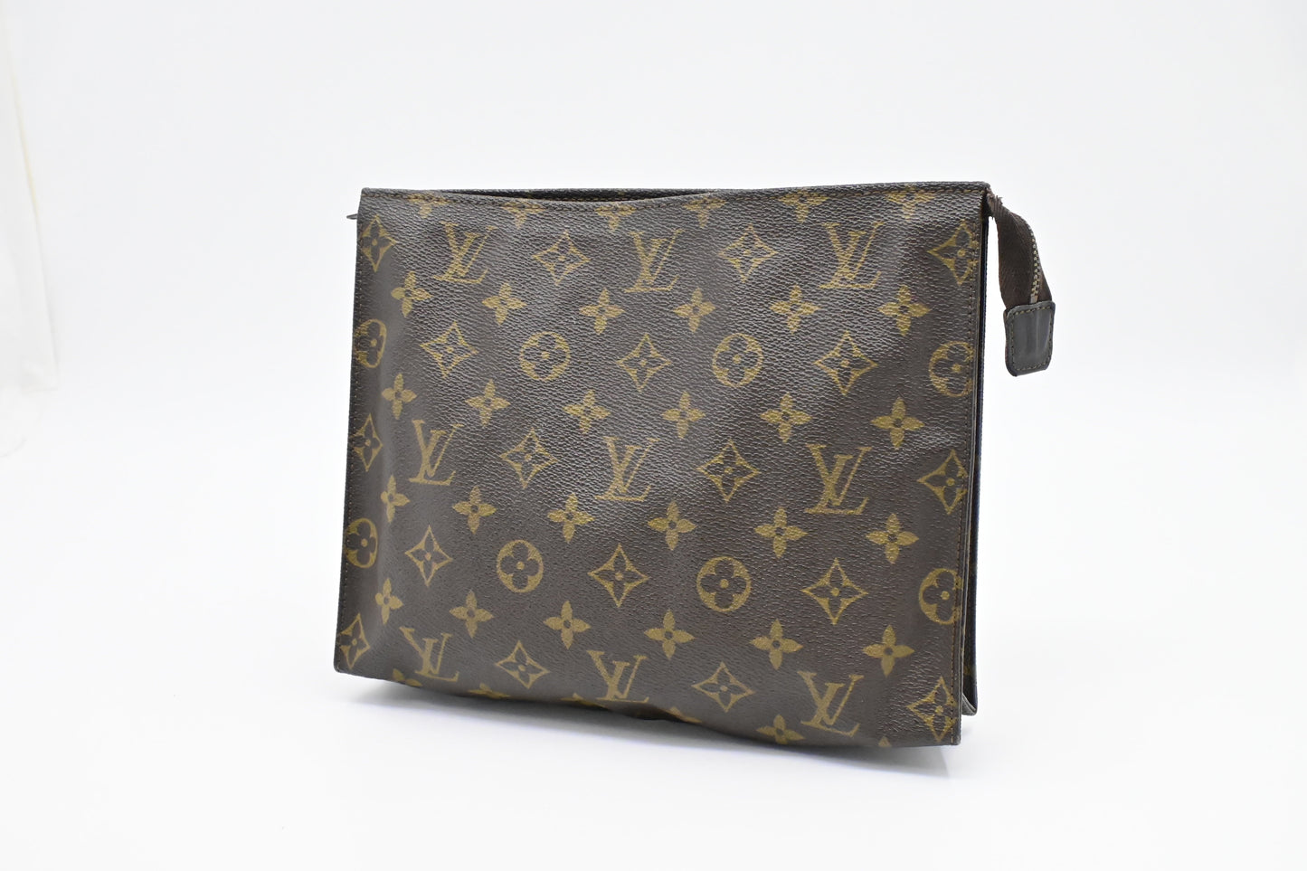 Louis Vuitton Toiletry 26 in Monogram Canvas