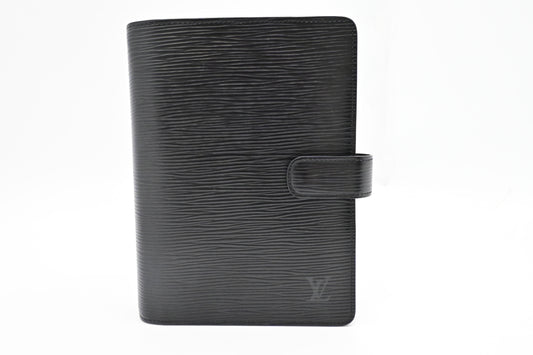 Louis Vuitton Agenda MM in Black Epi Leather