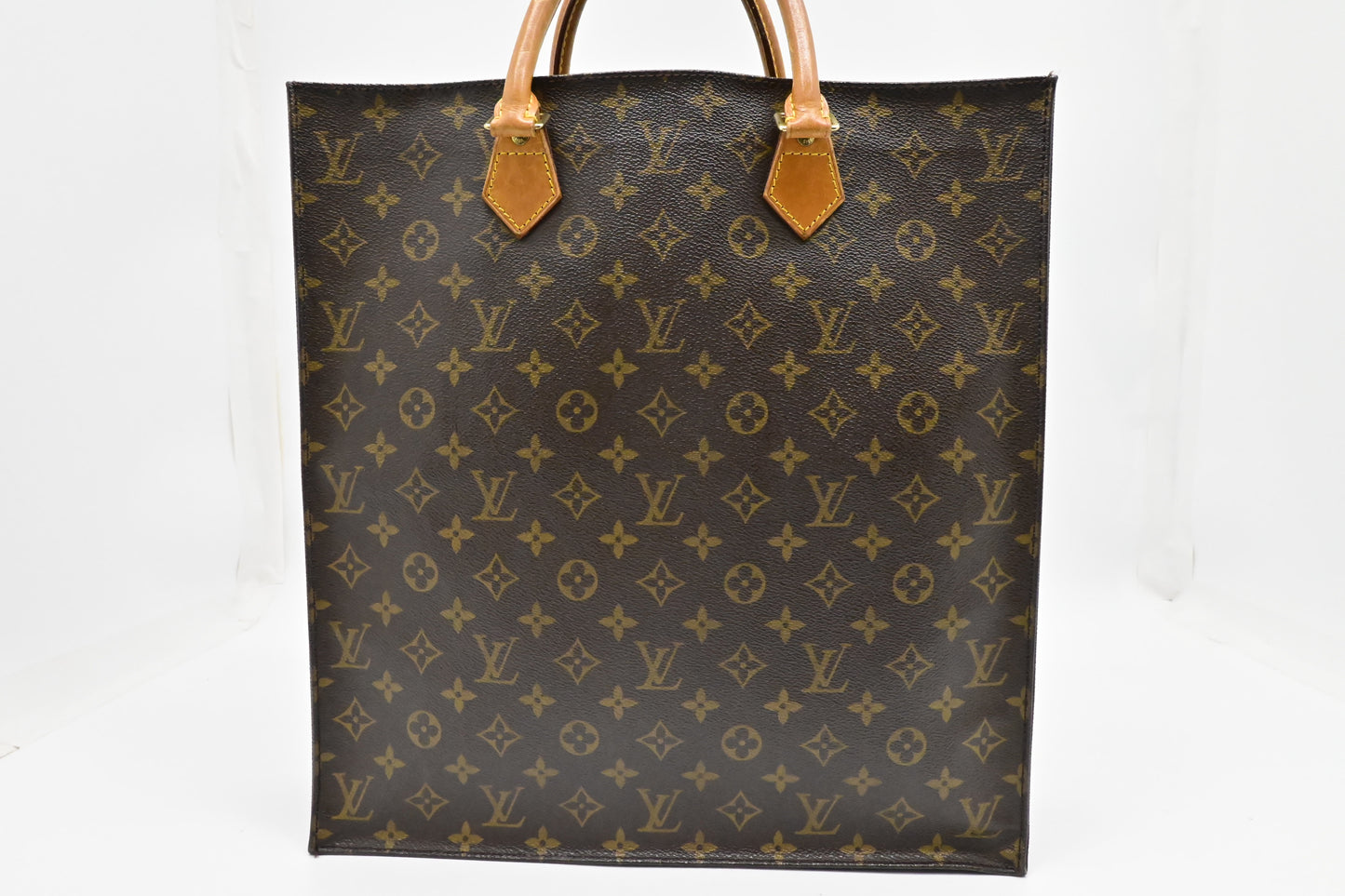 Louis Vuitton Sac Plat in Monogram Canvas