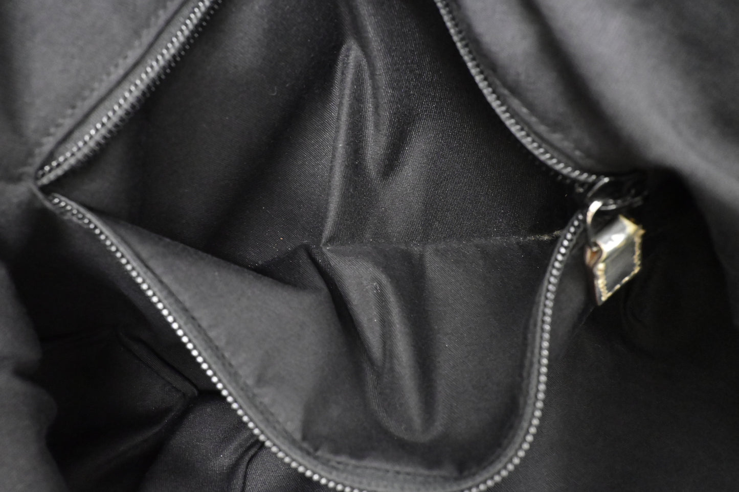 Gucci Crossbody Hobo Bag in Silver GG Canvas