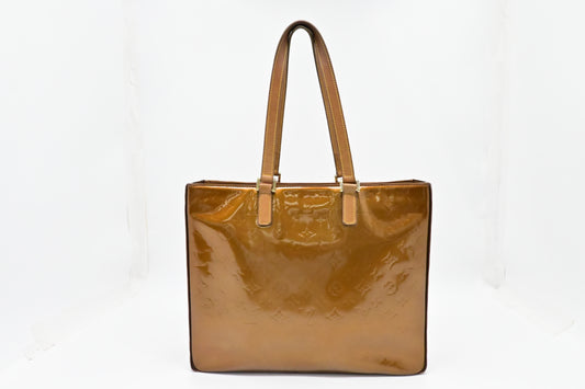 Louis Vuitton Columbus in Bronze Vernis Leather