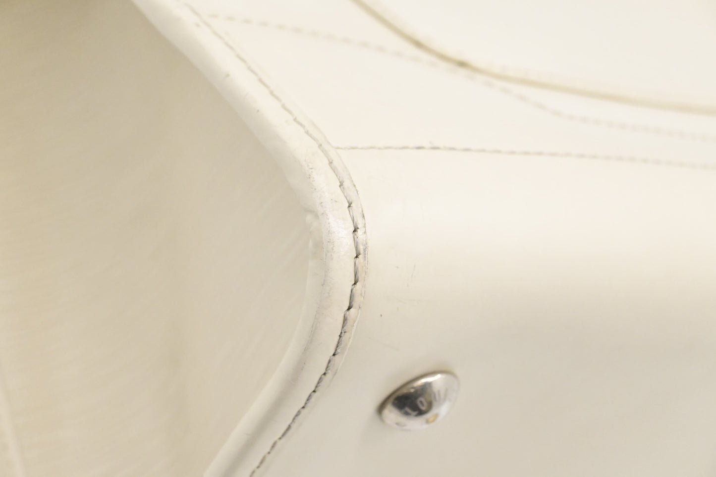 Louis Vuitton Madeleine GM in White Epi Leather