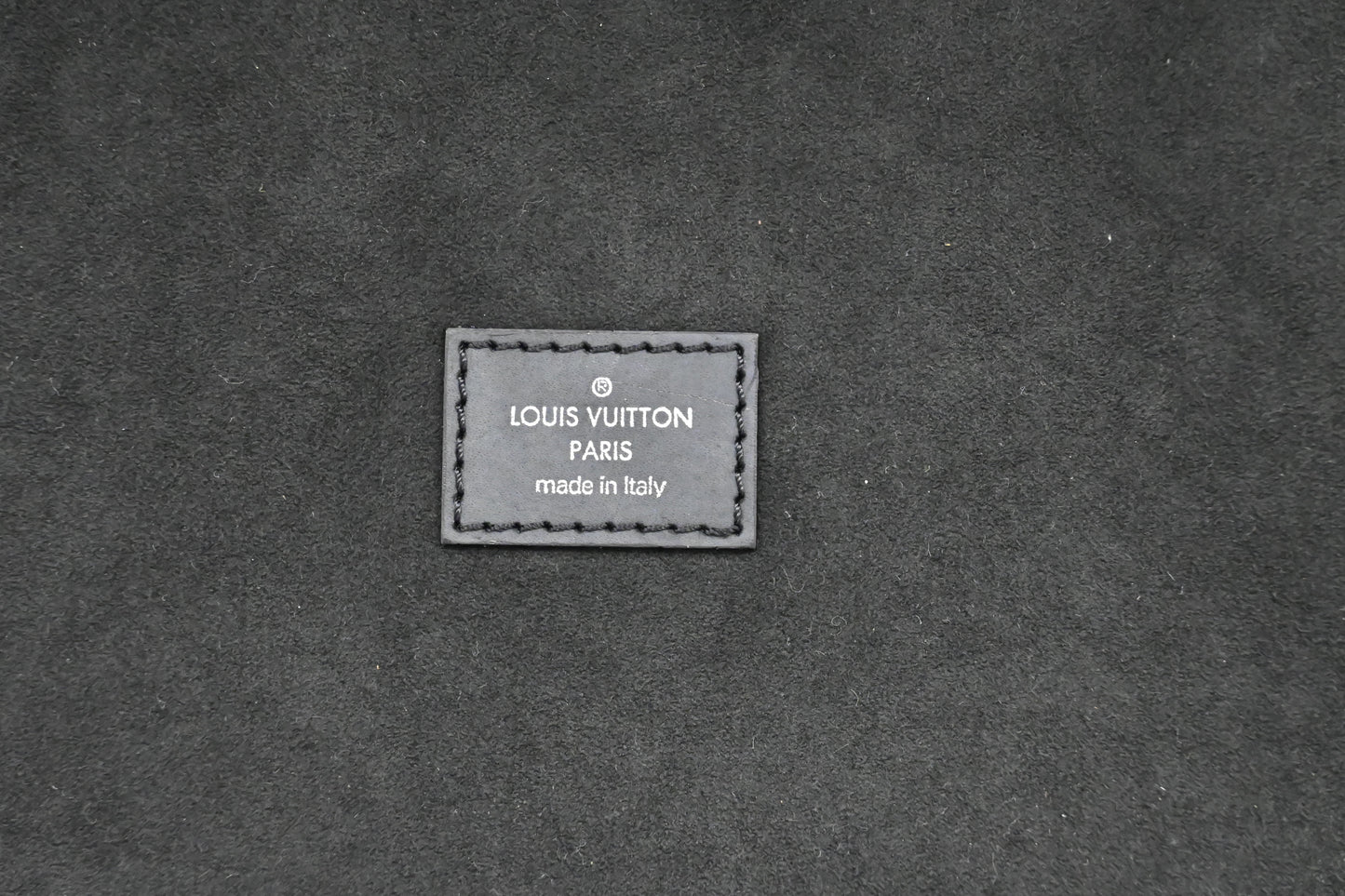 Louis Vuitton Sirius 45 in Black Epi Leather