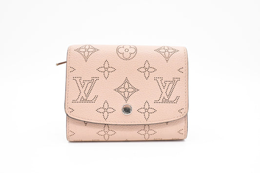 Louis Vuitton Iris Compact Wallet in Rose Jasmin Mahina Leather