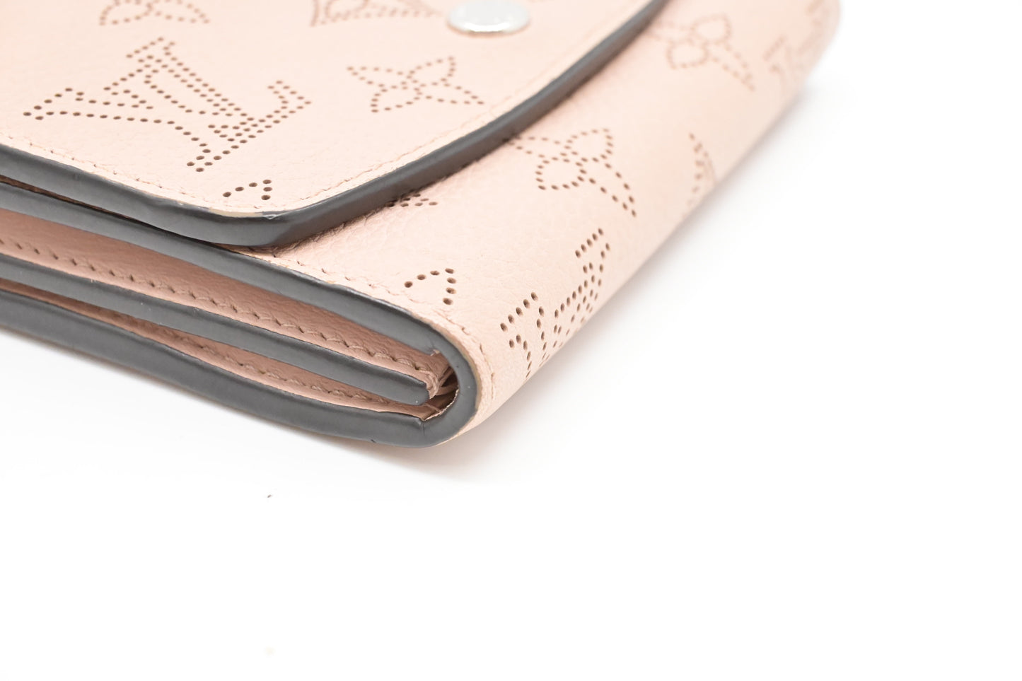 Louis Vuitton Iris Compact Wallet in Rose Jasmin Mahina Leather