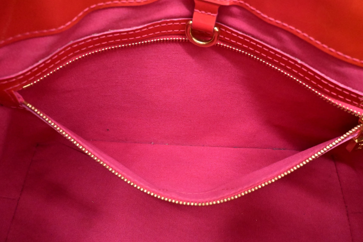 Louis Vuitton Wilshire PM in Rouge Grenadine Vernis Leather