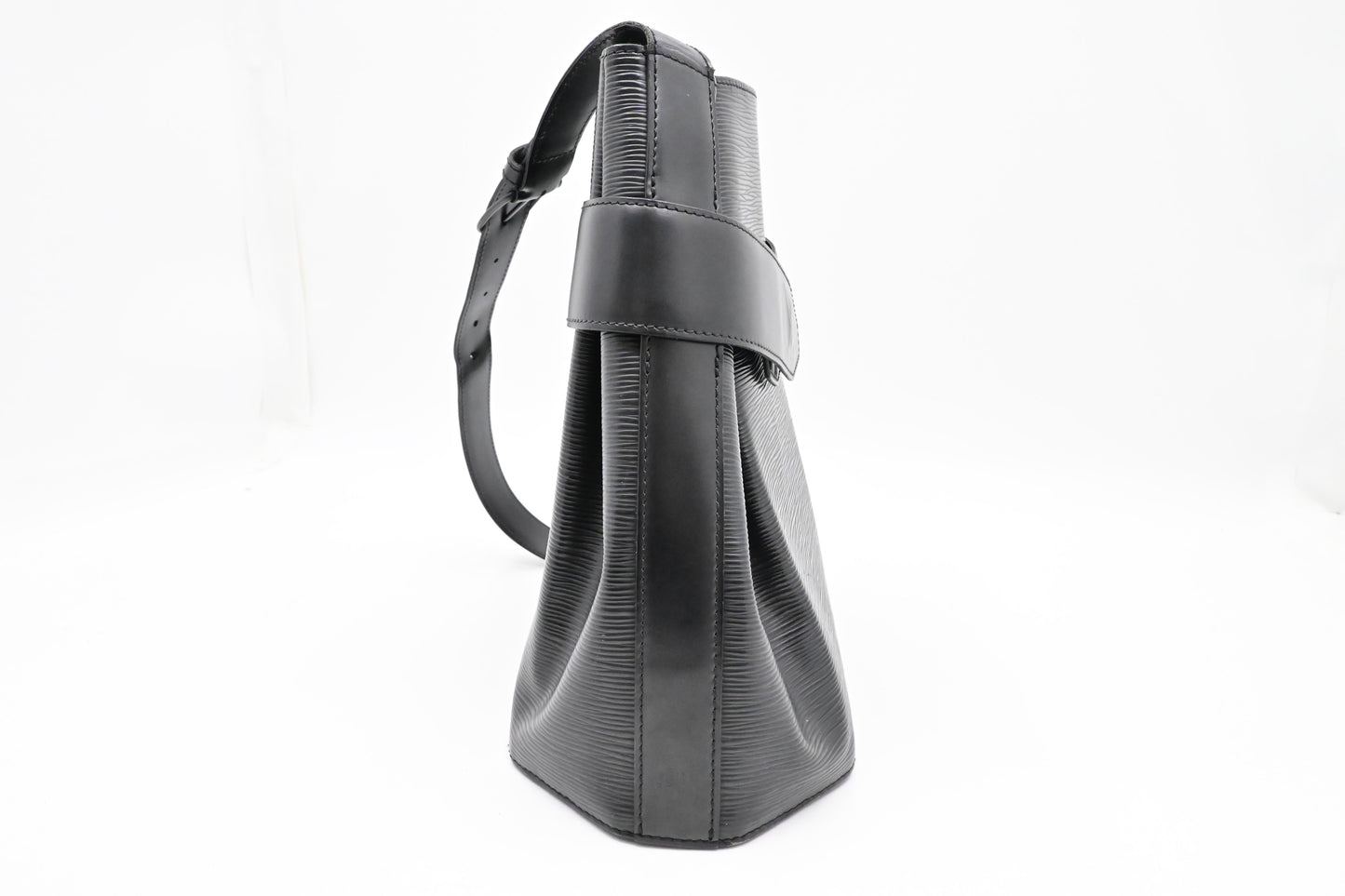 Louis Vuitton Sac de Paul in Black Epi Leather