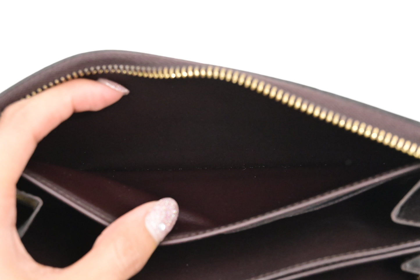 Louis Vuitton Long Zippy Wallet in Amarante Vernis Leather