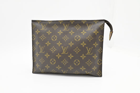 Louis Vuitton Toiletry 26 in Monogram Canvas