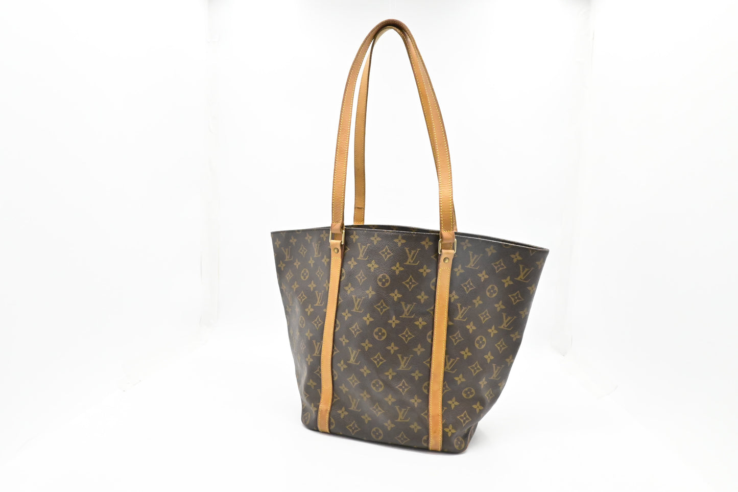 Louis Vuitton Sac Shopping 48 in Monogram Canvas