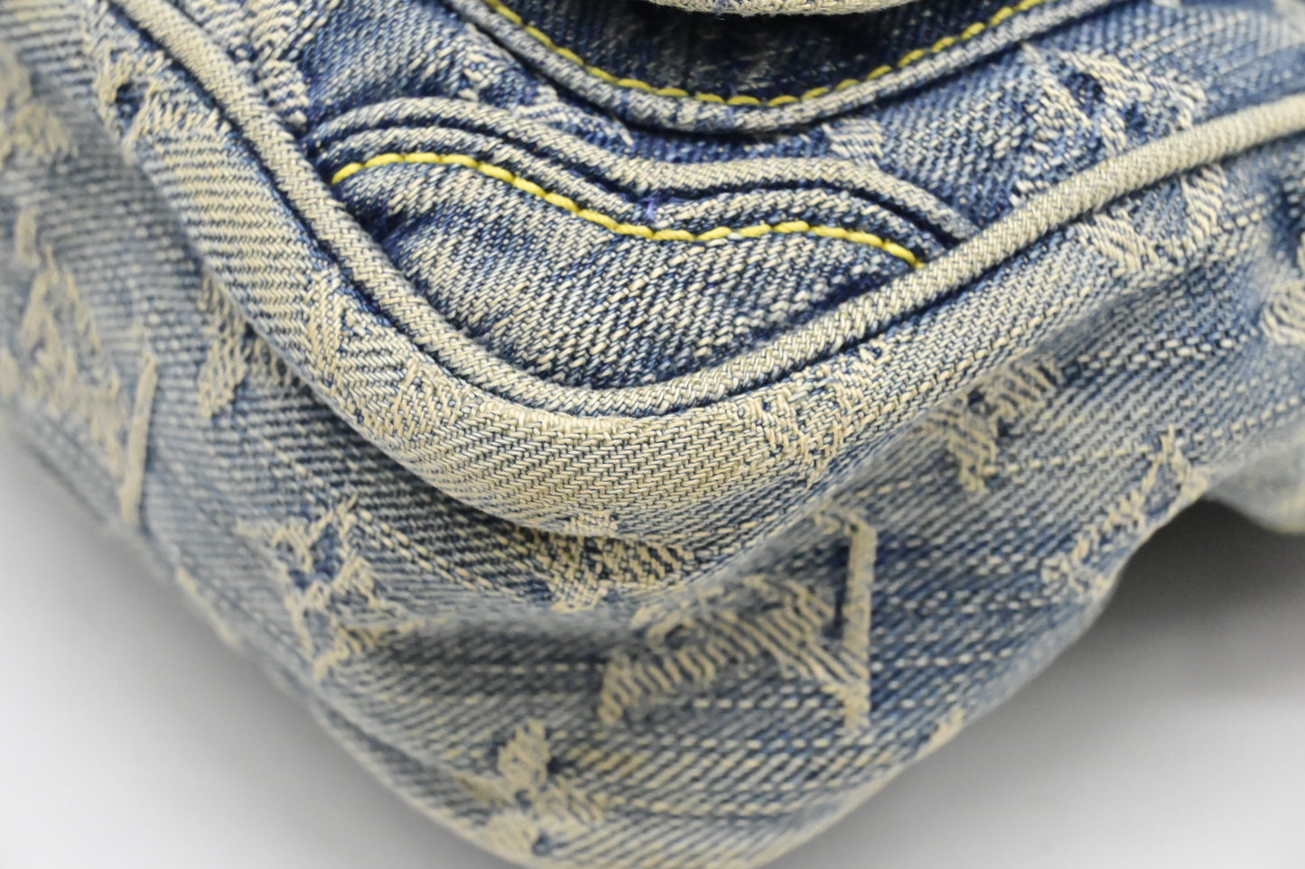Louis Vuitton Camera Bag in Monogram Denim