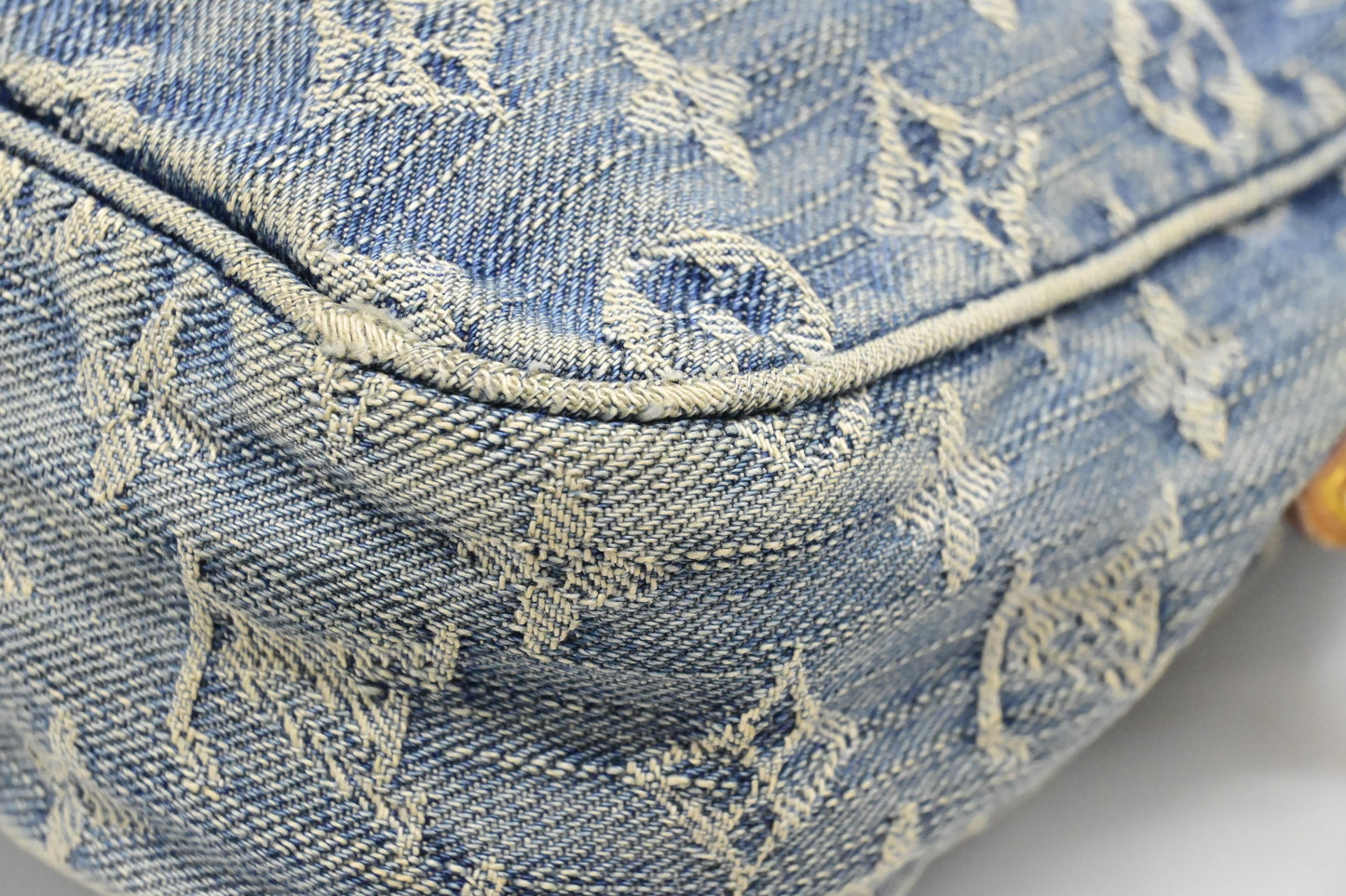 Louis Vuitton Camera Bag in Monogram Denim