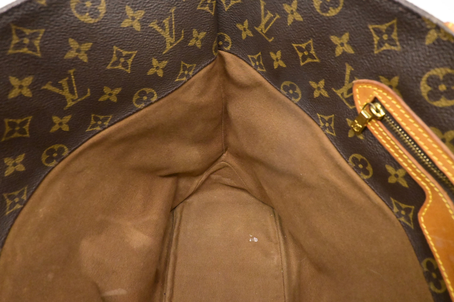 Louis Vuitton Sac Shopping 48 in Monogram Canvas