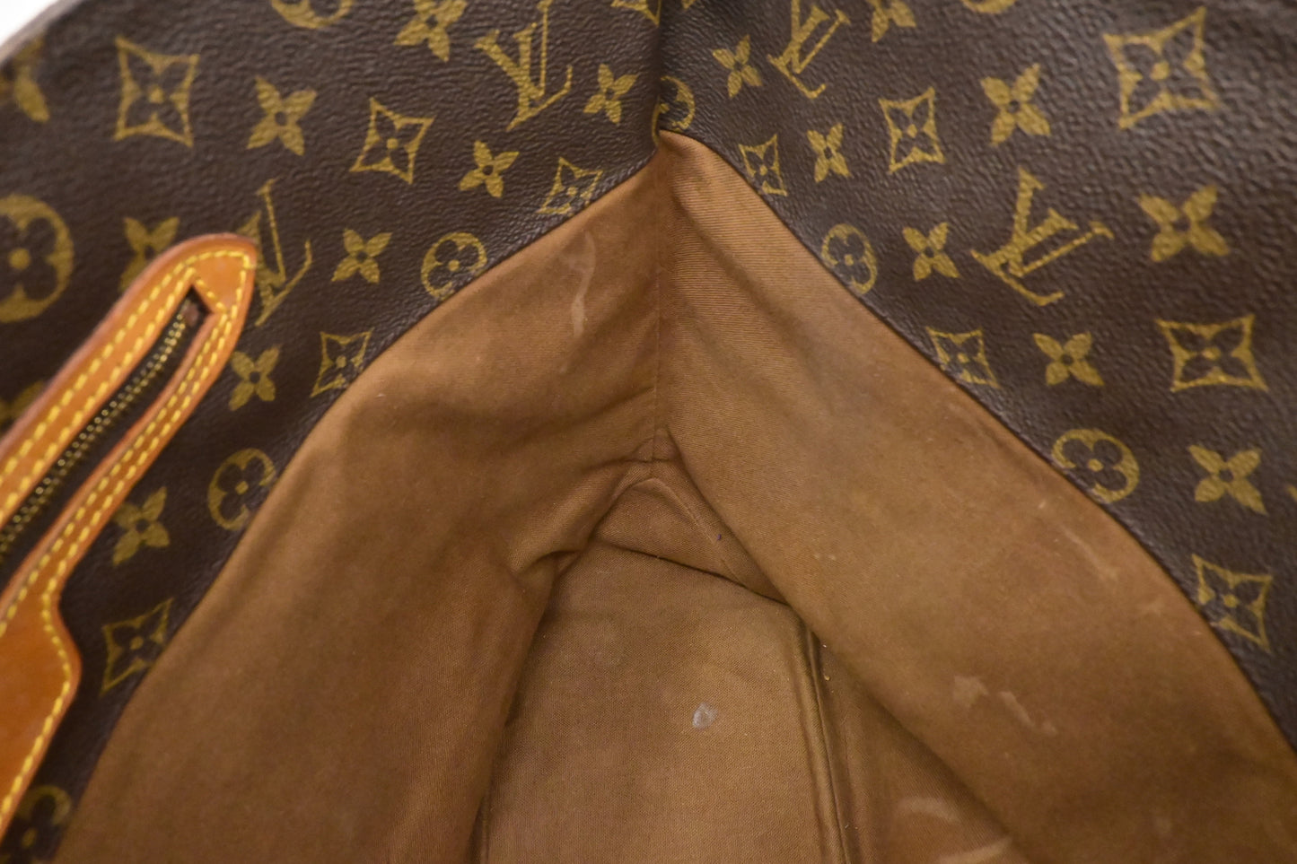 Louis Vuitton Sac Shopping 48 in Monogram Canvas