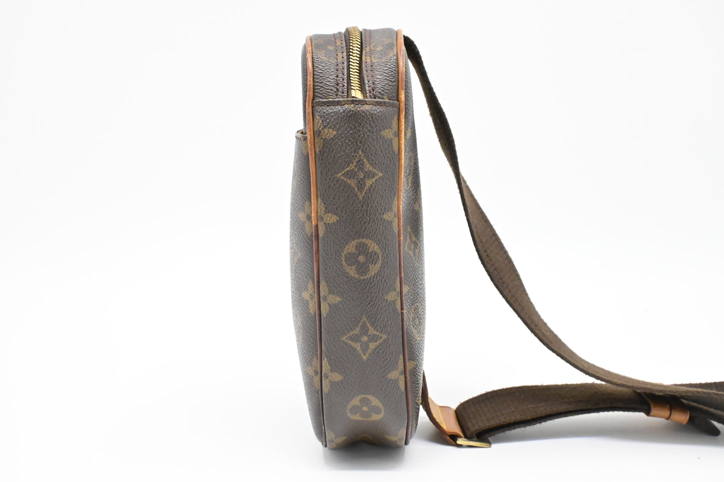 Louis Vuitton Pochette Gange in Monogram Canvas