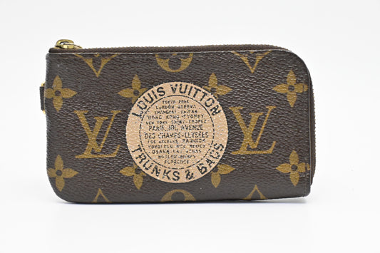 Louis Vuitton Trunks and Bags Pochette Cles in Monogram Canvas