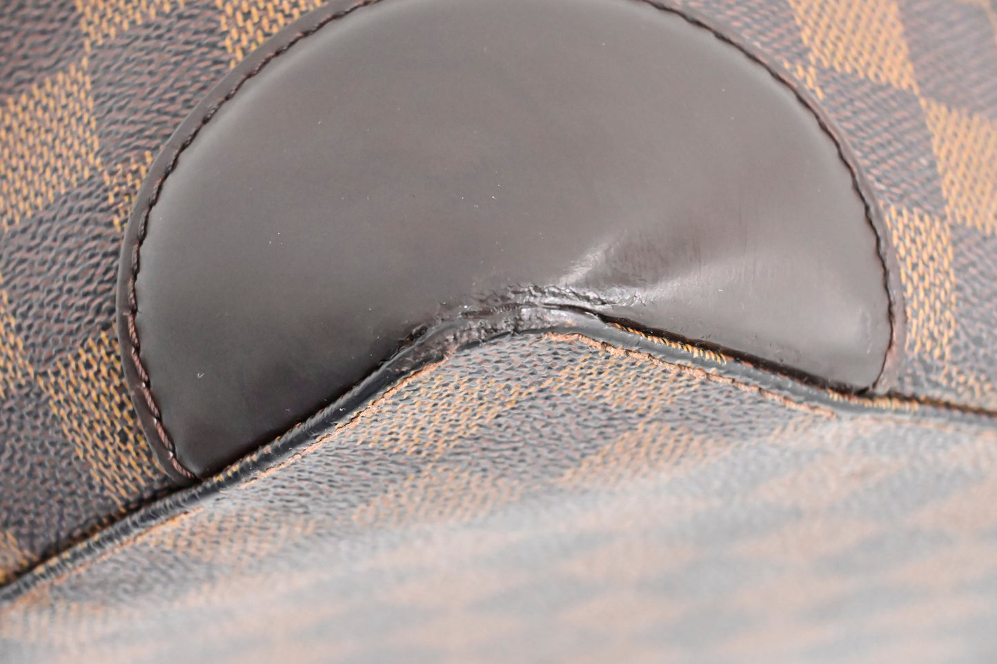 Louis Vuitton Hampstead MM in Damier Ebene Canvas