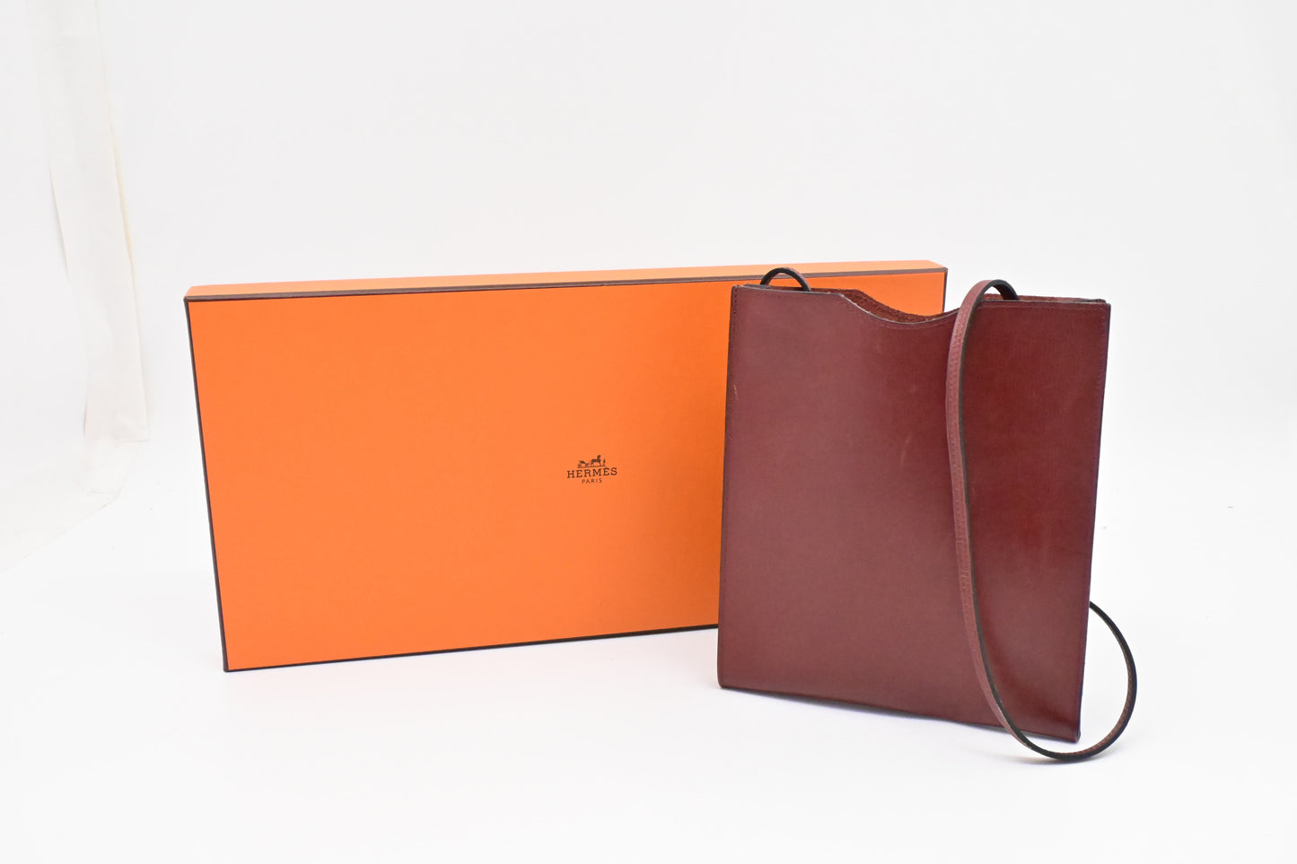 Hermes Onimaitou Pochette in Maroon Leather