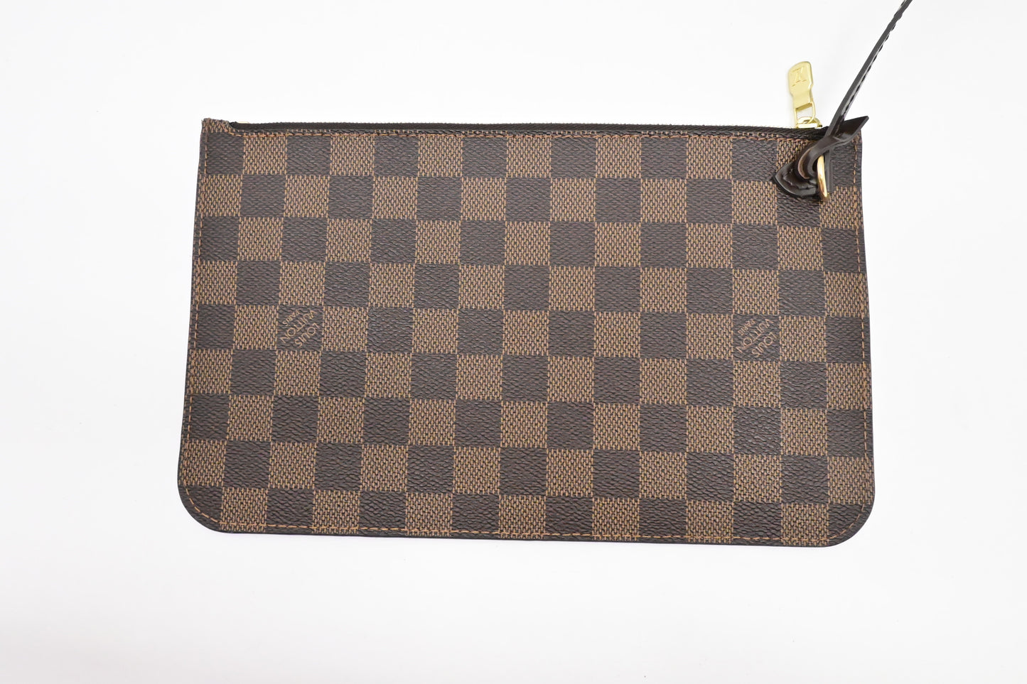 Louis Vuitton Neverfull MM in Damier Ebene Canvas