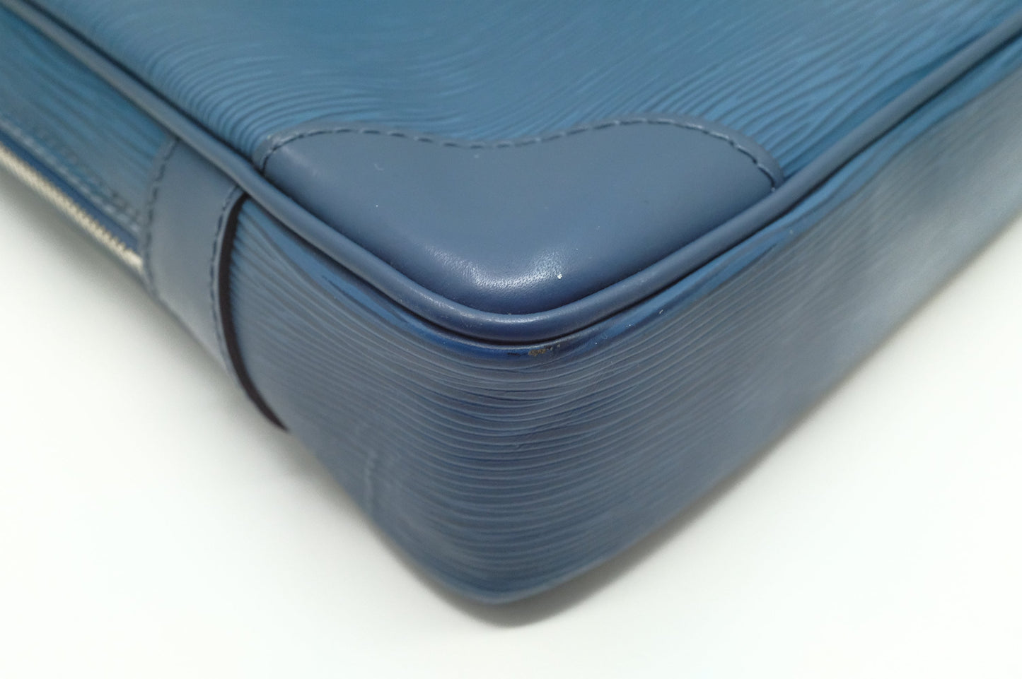 Louis Vuitton Poche Document in Blue Epi Leather