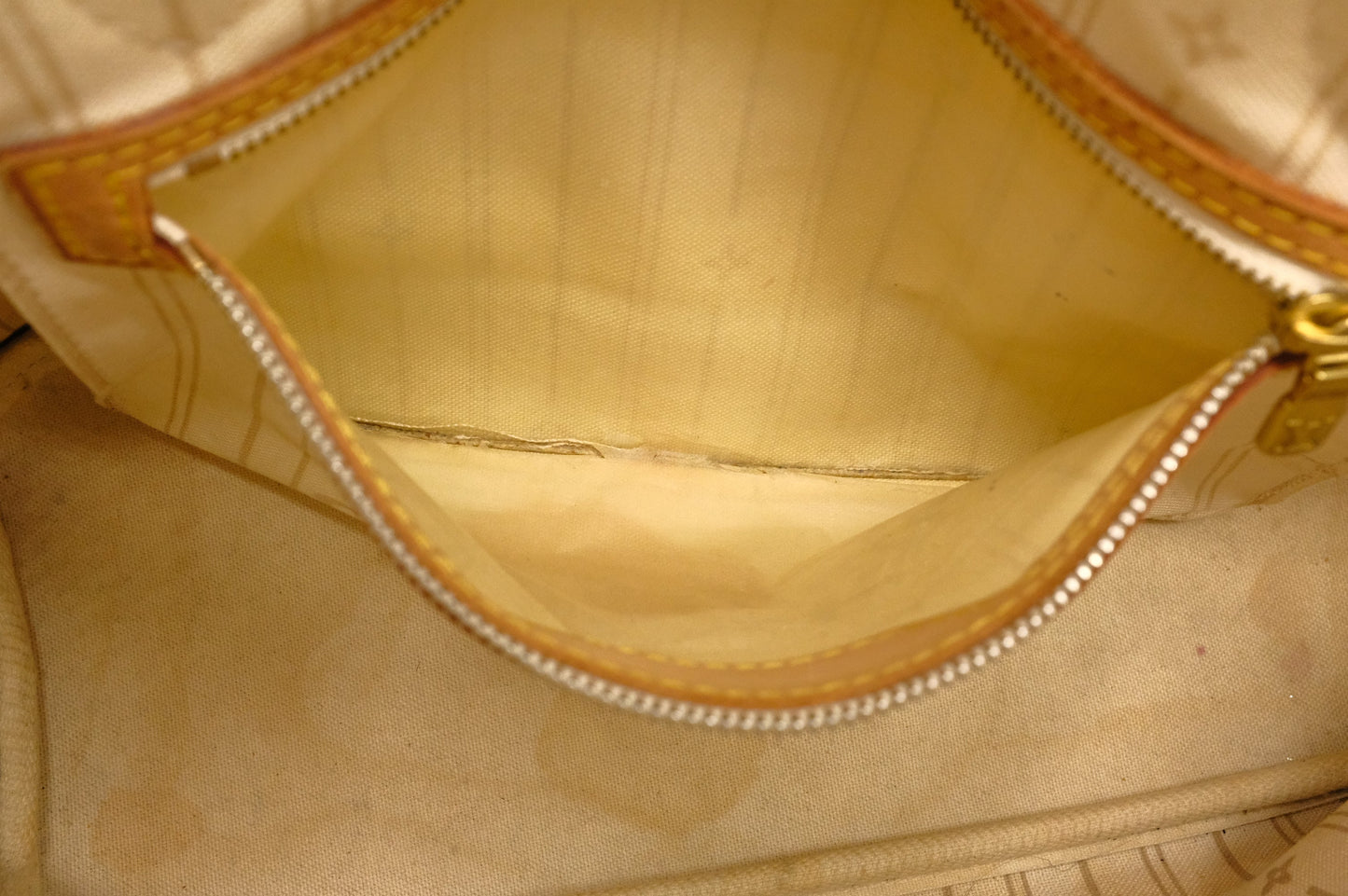 Louis Vuitton Neverfull PM in Damier Azur Canvas