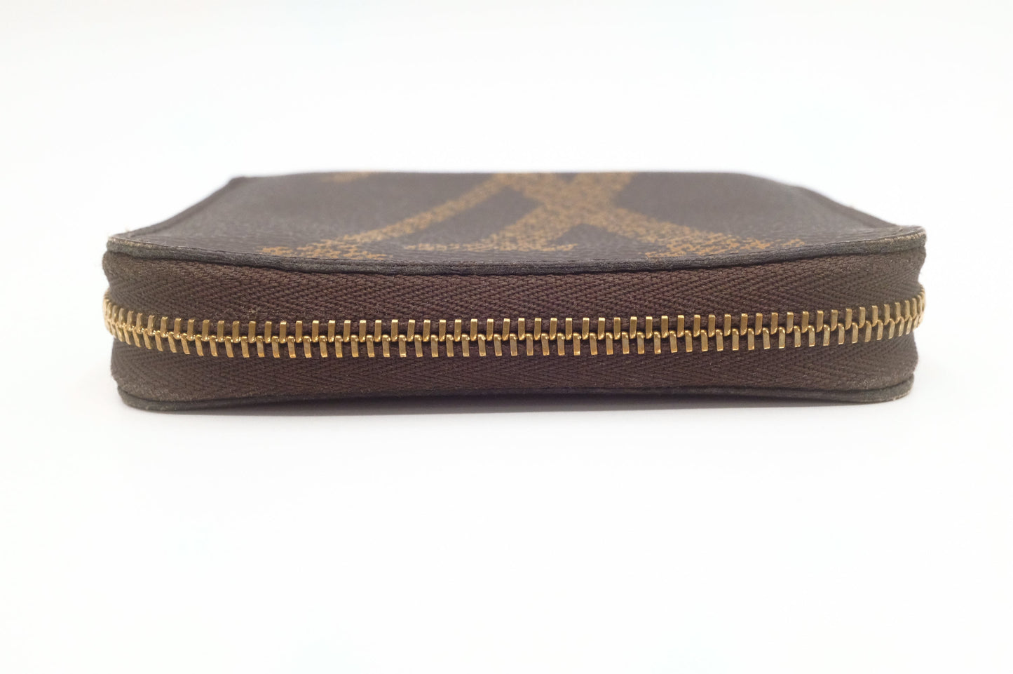 Louis Vuitton Compact Zippy in Monogram Giant Canvas